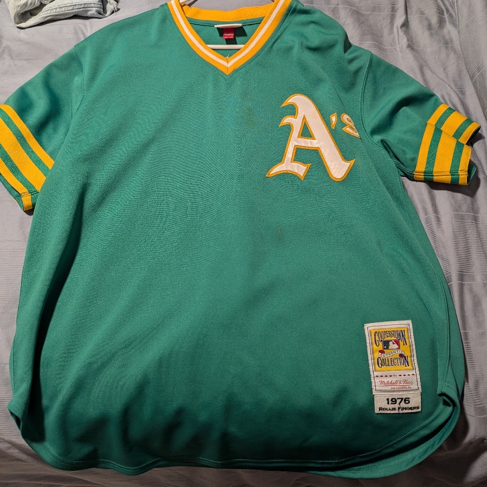 Rollie Fingers Cooperstown Mitchell And Ness  XXL
